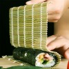 Mành tre cuộn sushi